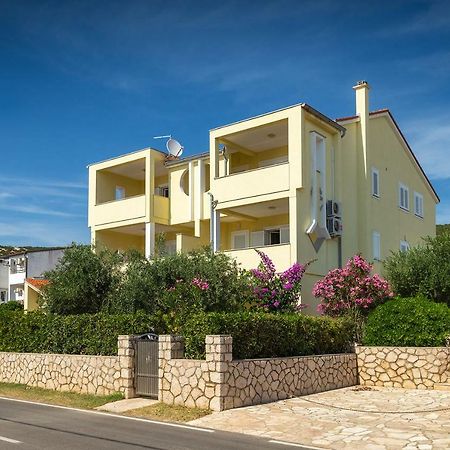 Apartmani Vrtlici Zdenka Стара Новаля Екстер'єр фото