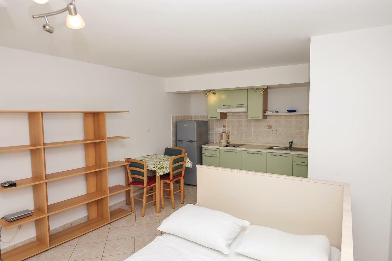 Apartmani Vrtlici Zdenka Стара Новаля Екстер'єр фото