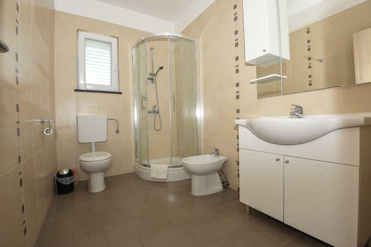 Apartmani Vrtlici Zdenka Стара Новаля Екстер'єр фото